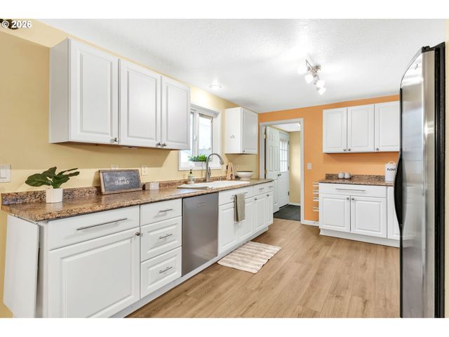 3579 OXBOW Way, Eugene, OR 97401