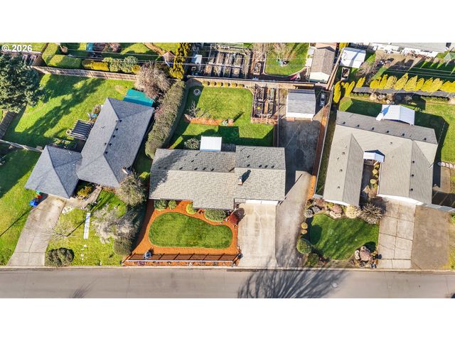 3579 OXBOW Way, Eugene, OR 97401