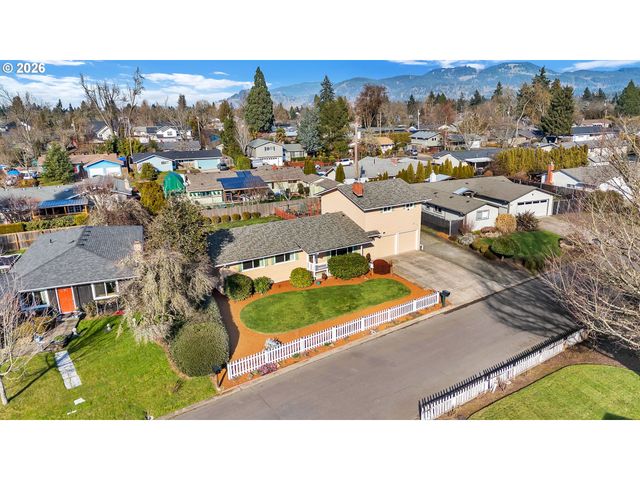 3579 OXBOW Way, Eugene, OR 97401