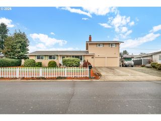 3579 OXBOW Way, Eugene, OR 97401