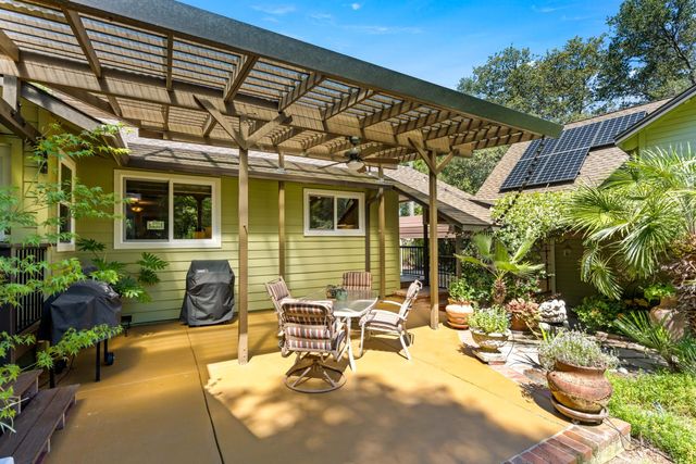 230 Oakhill Way, Auburn, CA 95603