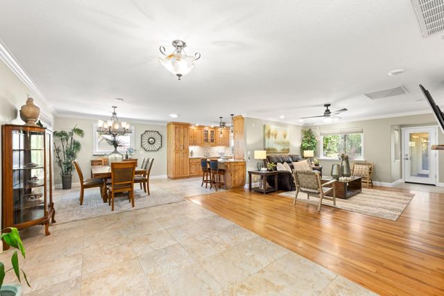 230 Oakhill Way, Auburn, CA 95603