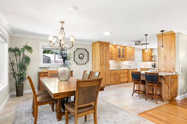230 Oakhill Way, Auburn, CA 95603