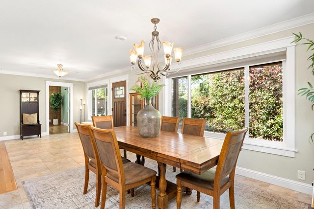 230 Oakhill Way, Auburn, CA 95603