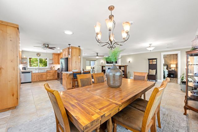 230 Oakhill Way, Auburn, CA 95603
