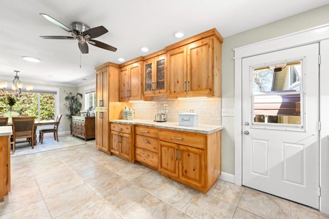 230 Oakhill Way, Auburn, CA 95603