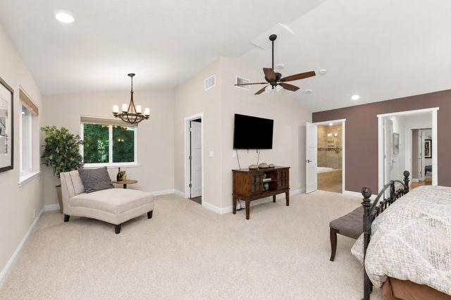 230 Oakhill Way, Auburn, CA 95603
