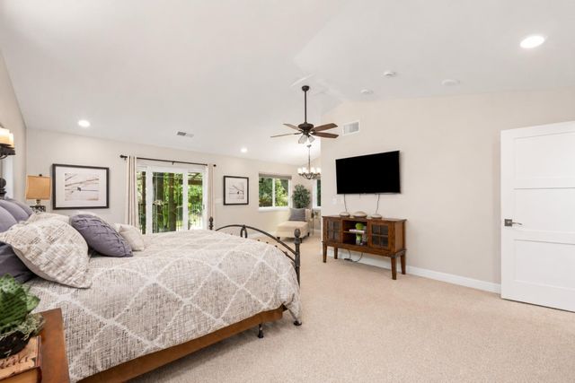 230 Oakhill Way, Auburn, CA 95603