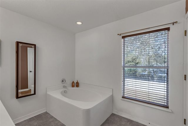 1600 DAYBREAK DRIVE, Fruitland Park, FL 34731