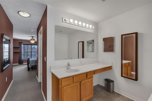 1600 DAYBREAK DRIVE, Fruitland Park, FL 34731