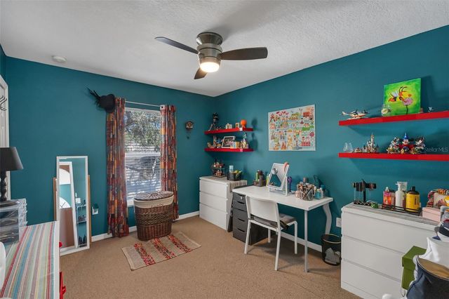 1600 DAYBREAK DRIVE, Fruitland Park, FL 34731