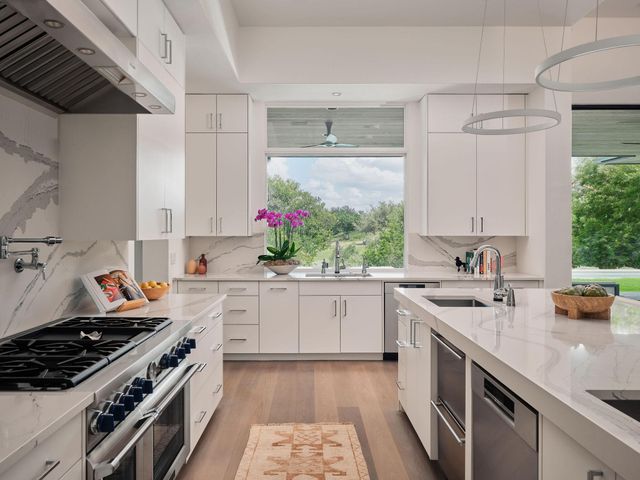 12900 Hacienda RDG, Austin, TX 78738