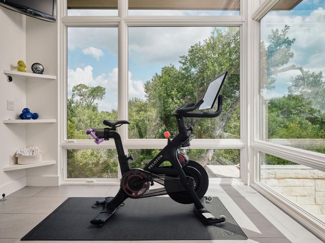 12900 Hacienda RDG, Austin, TX 78738
