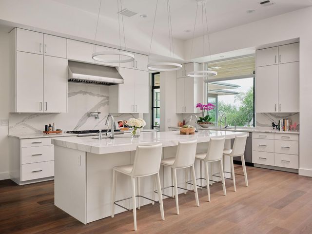 12900 Hacienda RDG, Austin, TX 78738