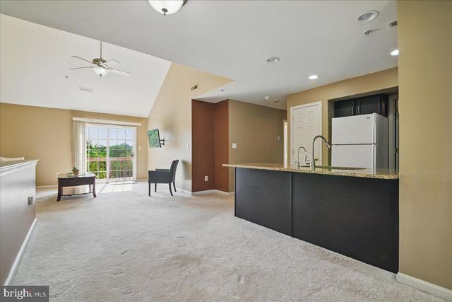 175 WRANGLER CT #175, Quakertown, PA 18951
