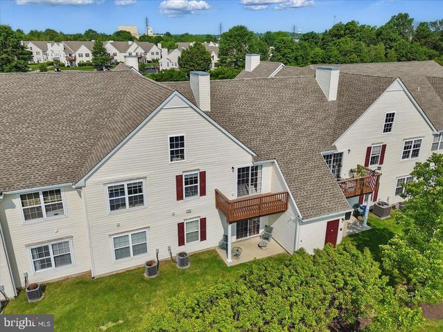 175 WRANGLER CT #175, Quakertown, PA 18951