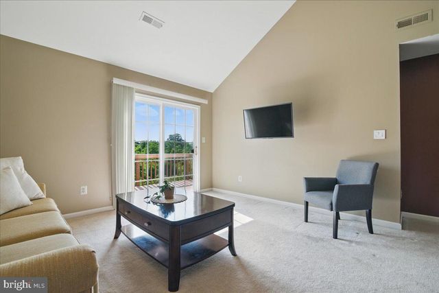175 WRANGLER CT #175, Quakertown, PA 18951