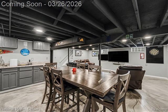 29772 Robert Drive, Livonia, MI 48150