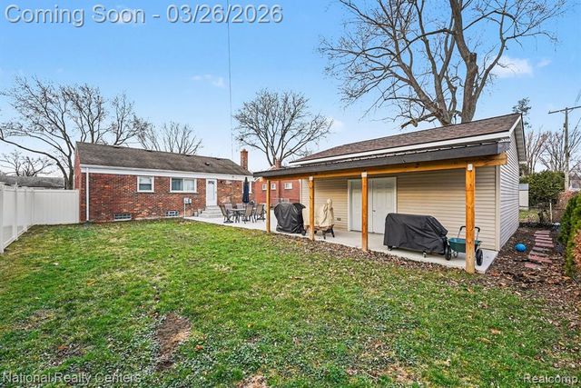 29772 Robert Drive, Livonia, MI 48150