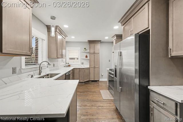 29772 Robert Drive, Livonia, MI 48150