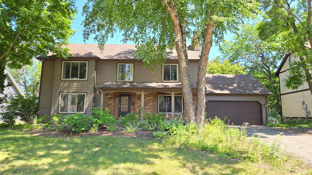 3233 Churchill Court, Woodbury, MN 55125