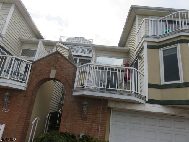 265 Front St, Perth Amboy City, NJ 08861