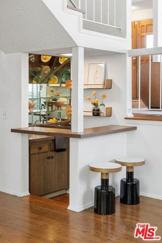 2801 Woodwardia Drive, Los Angeles, CA 90077