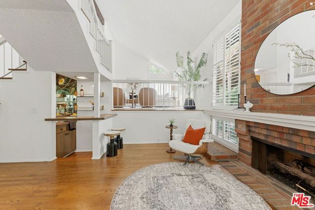 2801 Woodwardia Drive, Los Angeles, CA 90077