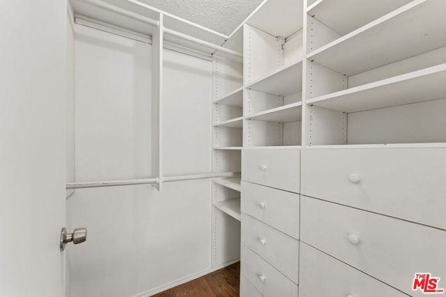 2801 Woodwardia Drive, Los Angeles, CA 90077