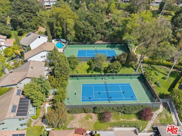 2801 Woodwardia Drive, Los Angeles, CA 90077