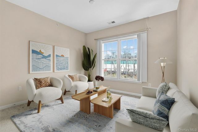 28 N De Baun Avenue 304, Suffern, NY 10901