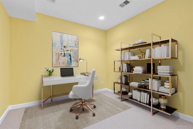 28 N De Baun Avenue 304, Suffern, NY 10901