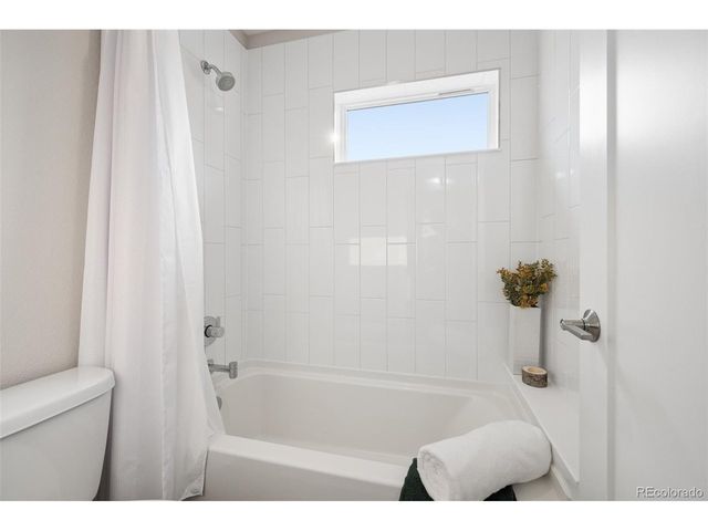 6076 W Keene Ave, Denver, CO 80235
