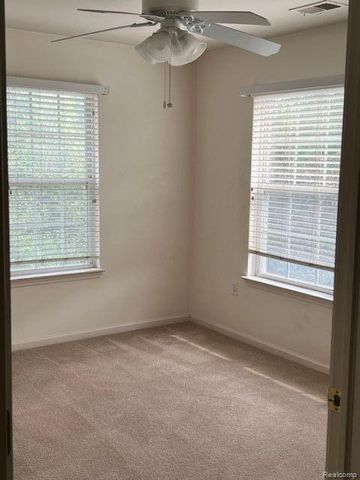 4041 Berkeley Avenue, Canton, MI 48188