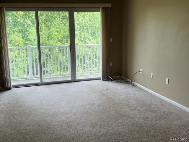 4041 Berkeley Avenue, Canton, MI 48188