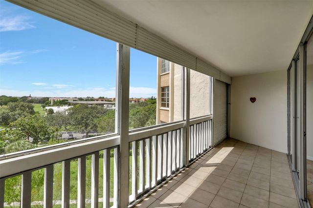 6921 Environ Boulevard 6o, Lauderhill, FL 33319