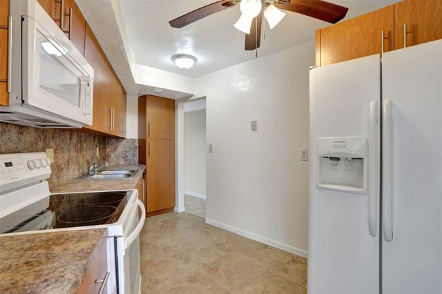 6921 Environ Boulevard 6o, Lauderhill, FL 33319