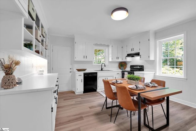 198 Old Plantation Road, Travelers Rest, SC 29690