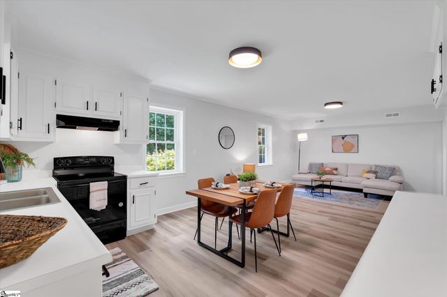 198 Old Plantation Road, Travelers Rest, SC 29690