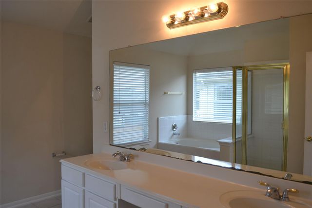 5515 Gatesprings Lane, Sugar Land, TX 77479