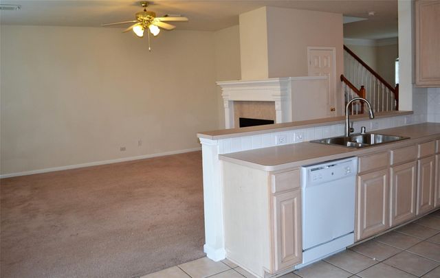 5515 Gatesprings Lane, Sugar Land, TX 77479