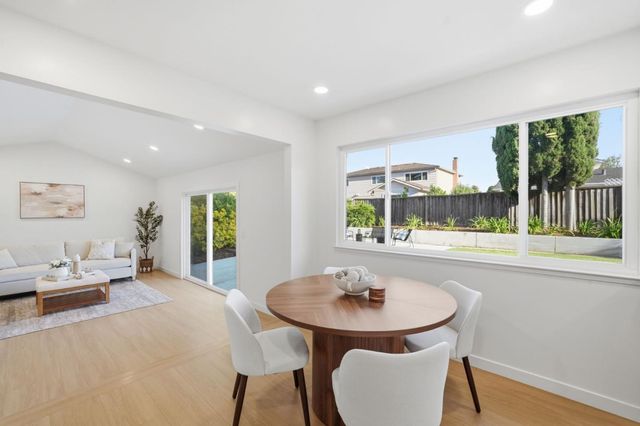 21570 Edward Way, Cupertino, CA 95014