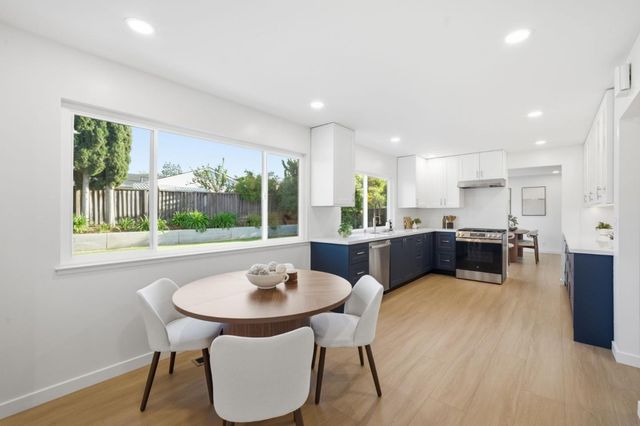 21570 Edward Way, Cupertino, CA 95014