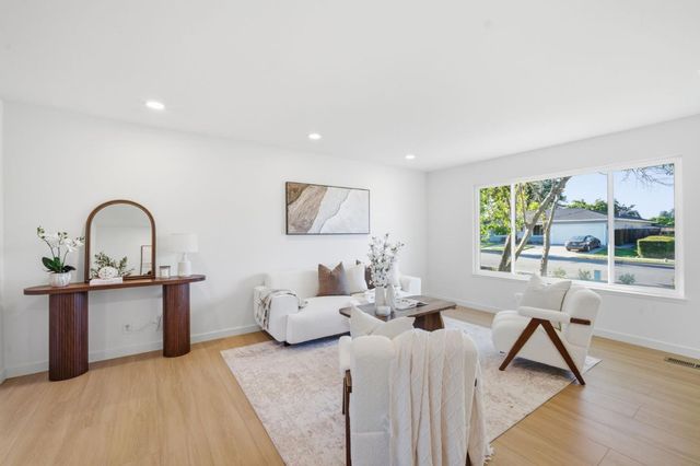 21570 Edward Way, Cupertino, CA 95014