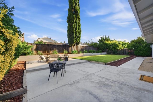 21570 Edward Way, Cupertino, CA 95014