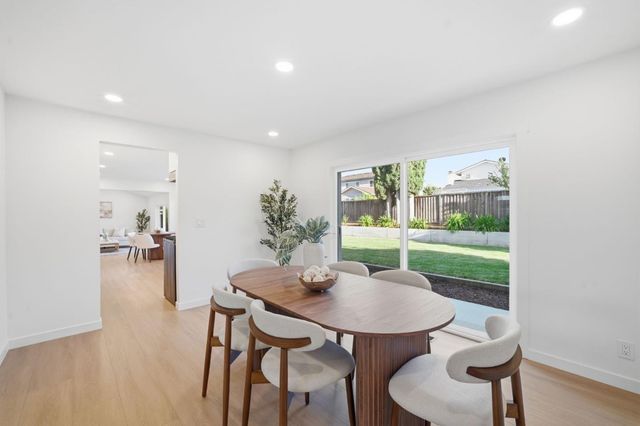21570 Edward Way, Cupertino, CA 95014
