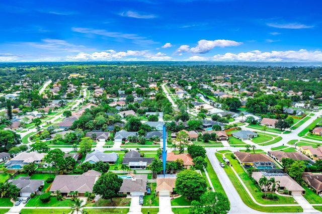 574 Juniper Place, Wellington, FL 33414