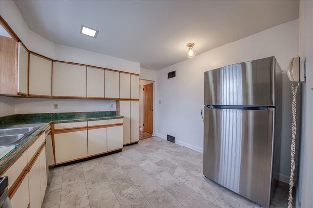 5523 Rippey Pl, East Liberty, PA 15206