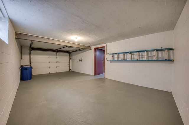 5523 Rippey Pl, East Liberty, PA 15206