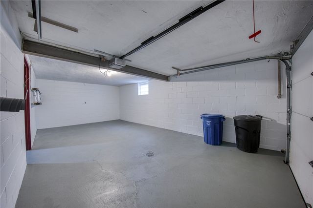 5523 Rippey Pl, East Liberty, PA 15206